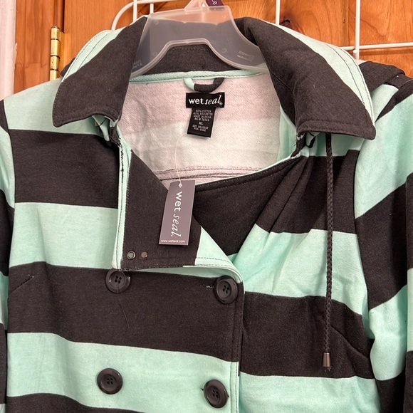 Wet Seal Jackets & Blazers - New Wet Seal blazer